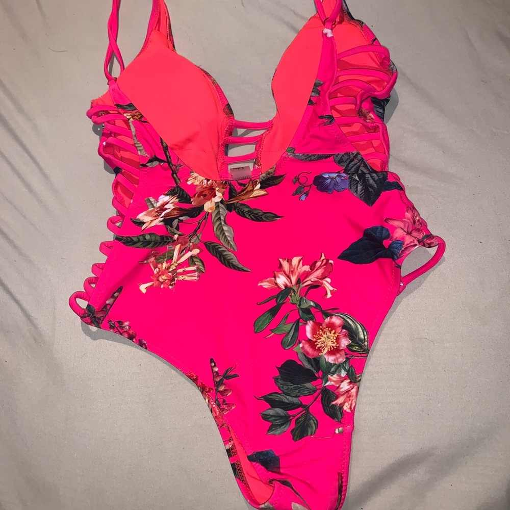 Bathing suit